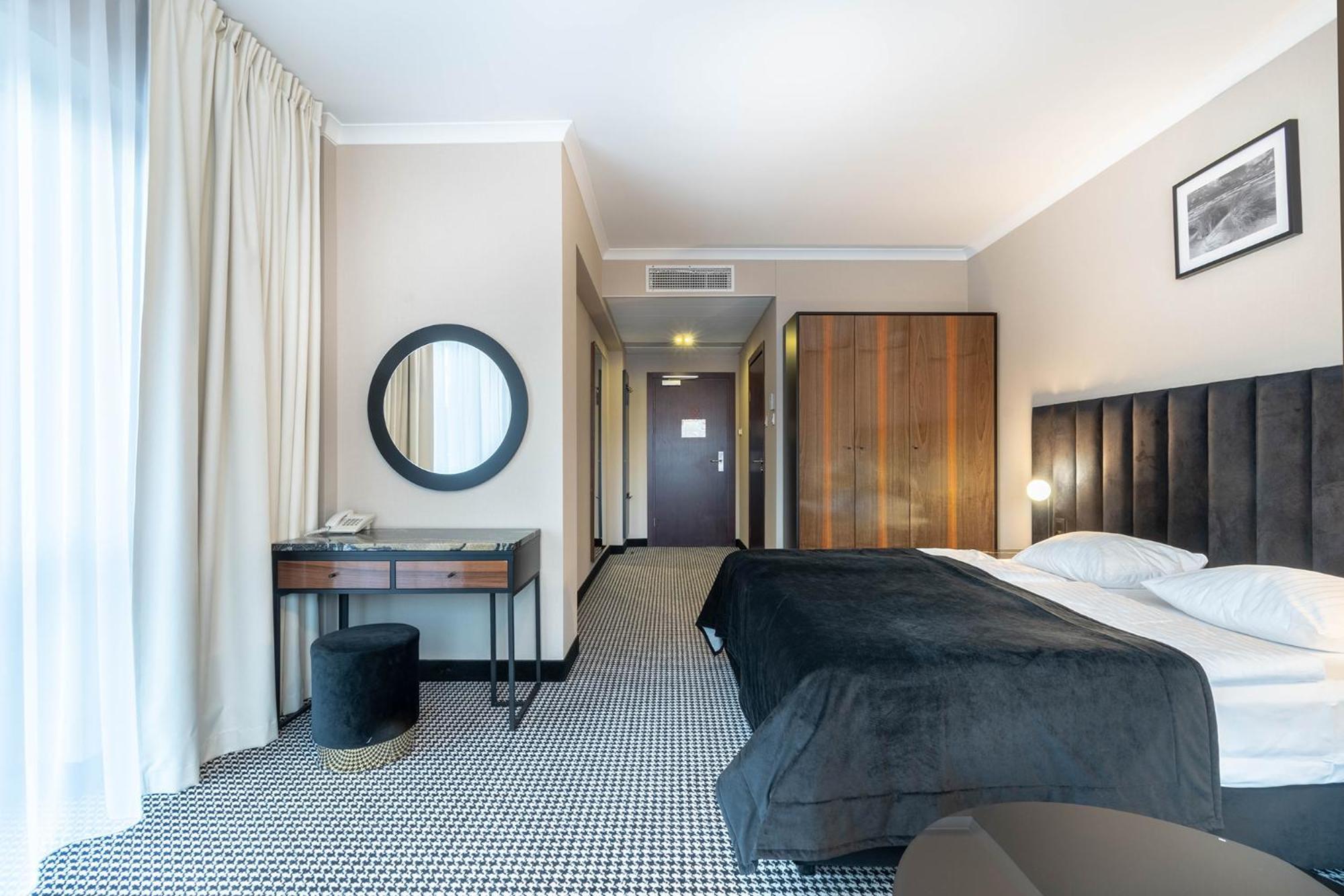 Hotel Leda Spa - Adults Only Колобжег Екстер'єр фото